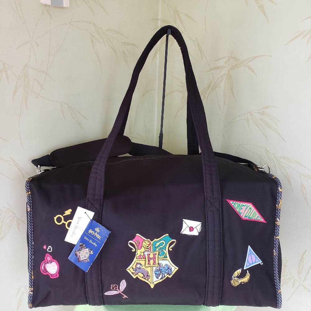VERA BRADLEY HARRY POTTER LARGE TRAVEL DUFFEL BAG:NWT FRIENDS AT HOGWARTS